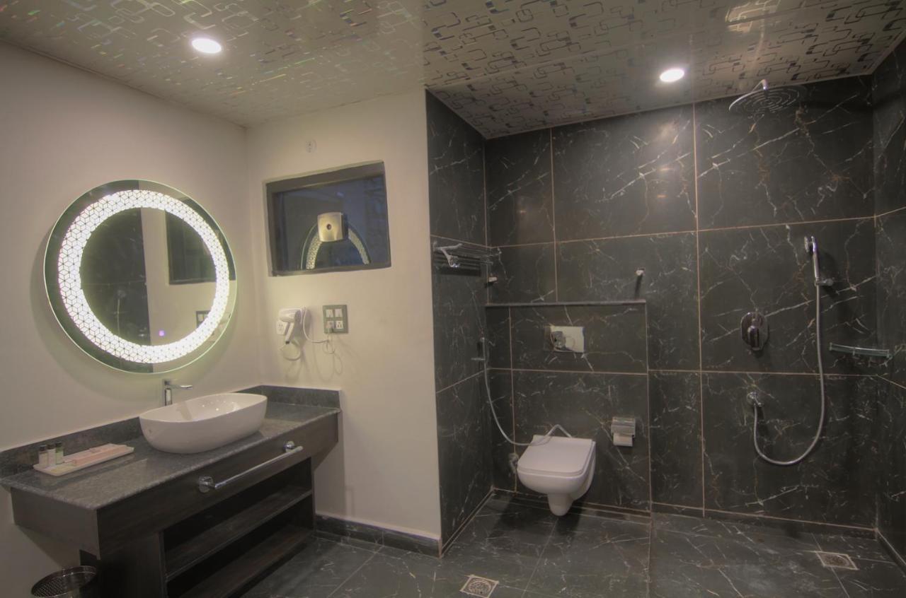 Hotel Sia Residency Leh Buitenkant foto