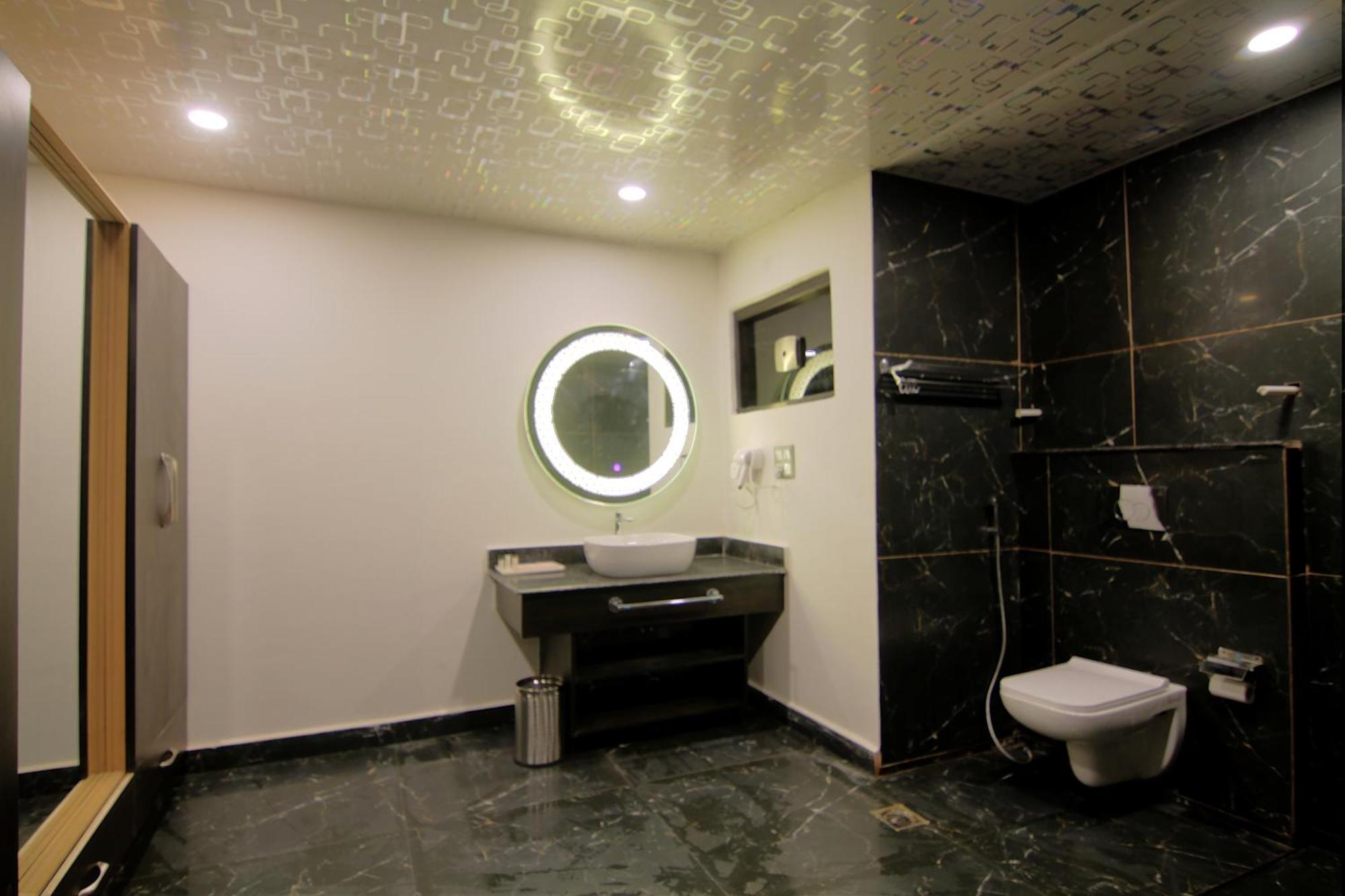 Hotel Sia Residency Leh Buitenkant foto